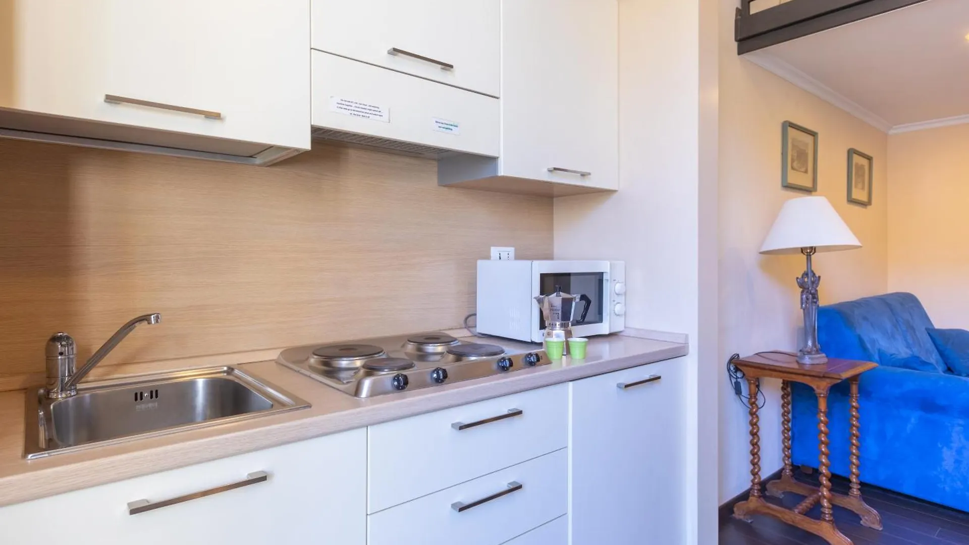 Elegant Suites In Рим Апартаменты