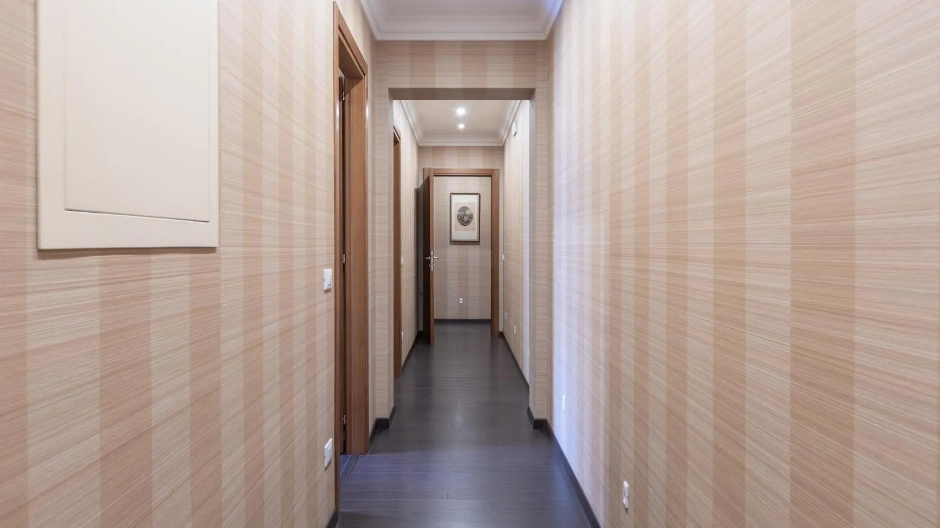 Elegant Suites In Rome